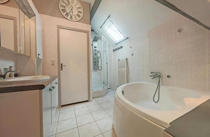 Grande propriété avec excellent matériaux et garage — photo 4