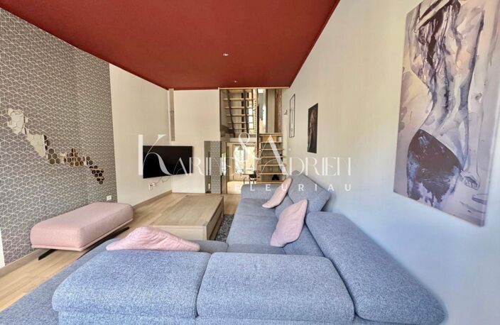 Maison de ville avec cour, terrasse et 2 studios — photo 3