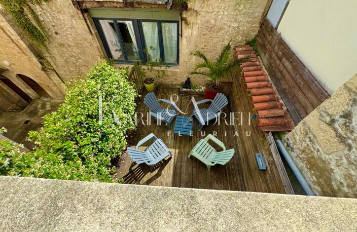 Maison de ville avec cour, terrasse et 2 studios — photo 5
