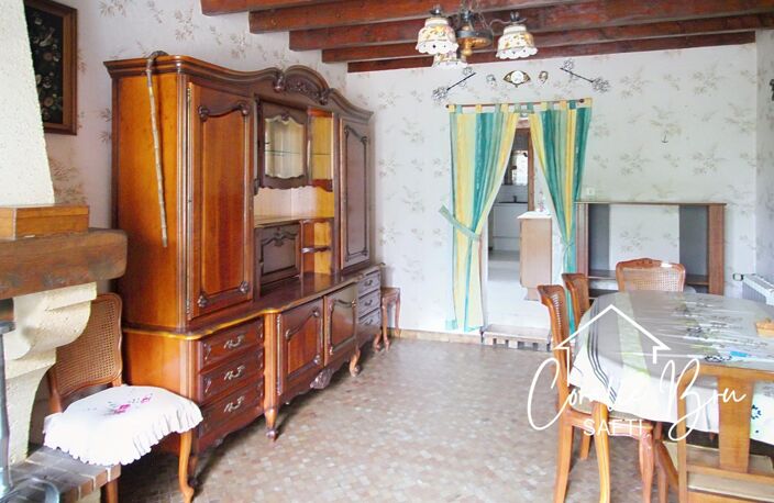 Maison en pierre - 4 chambres sur beau terrain clôt — photo 3