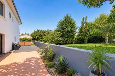 Appartement 4 pièces 240000 €
