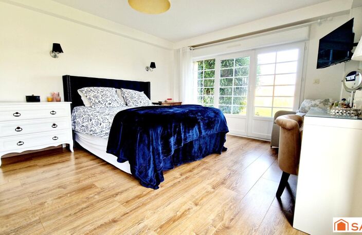 RARE - Maison de caractère 200m2 à 5 minutes de la plage — photo 5