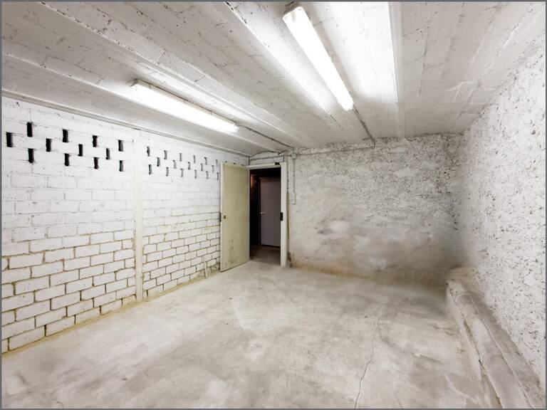 Cave 17 m²  Quartier Victor Hugo / Étoile - Paris 16 — photo 1