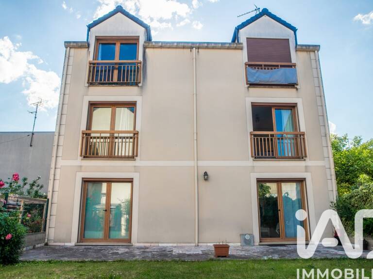 Vente Immeuble 238 m&sup2; — photo 1