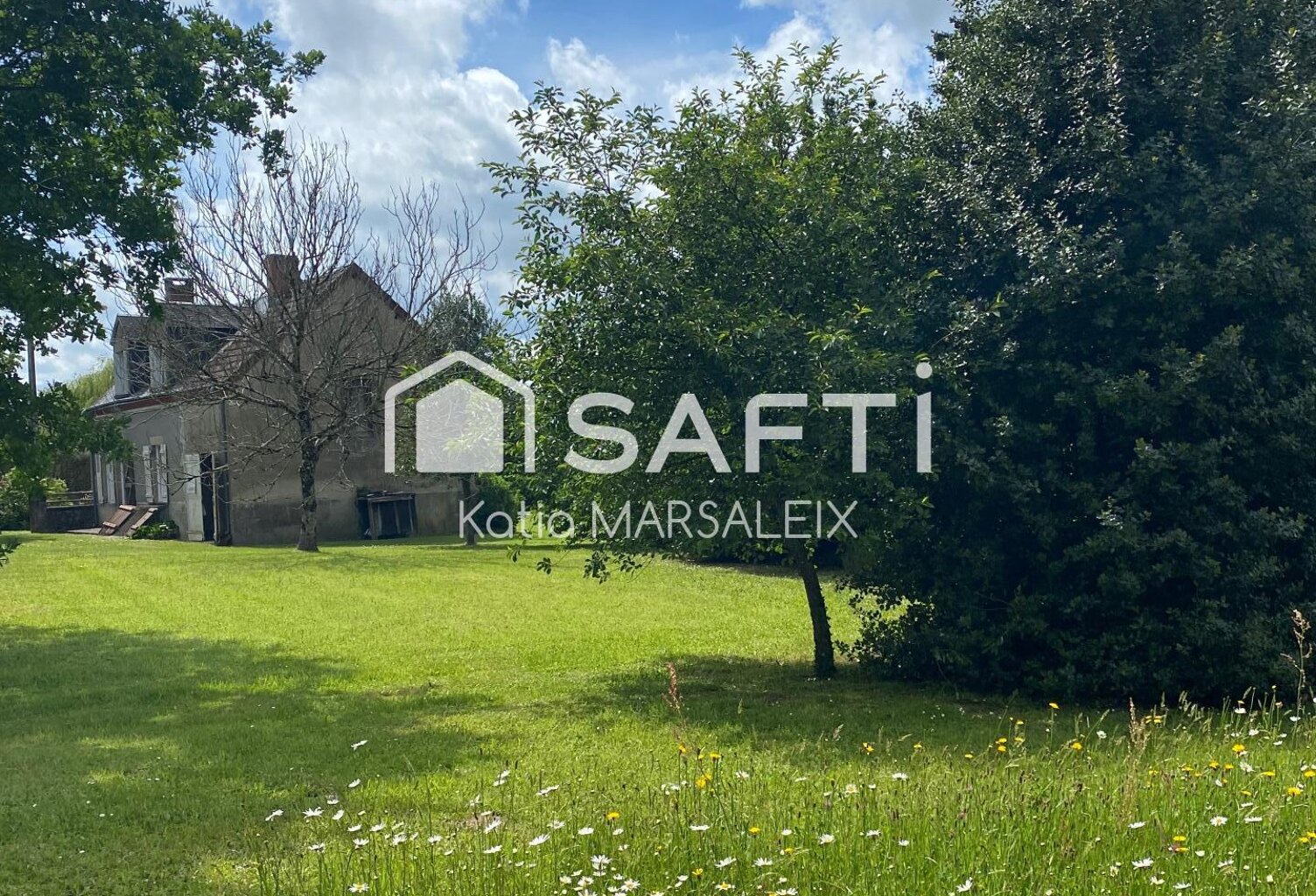 Maison à rénover avec 9686m² terrain constructible — photo 1