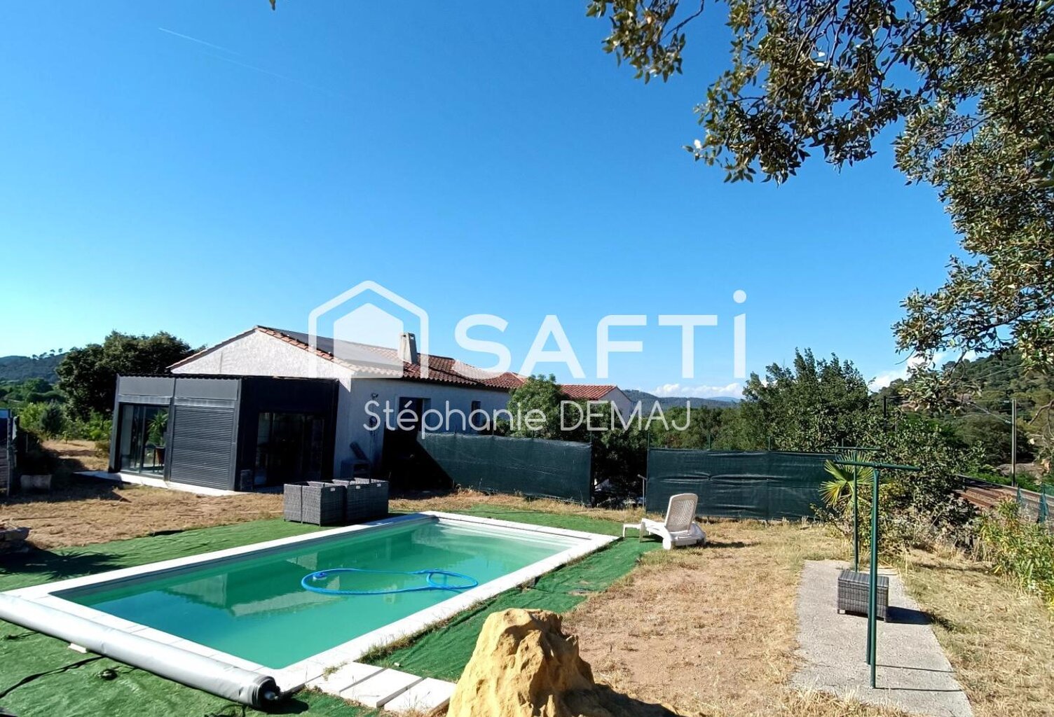 VILLA  &  VERANDA - PISCINE- Grand GARAGE- CAVE — photo 1