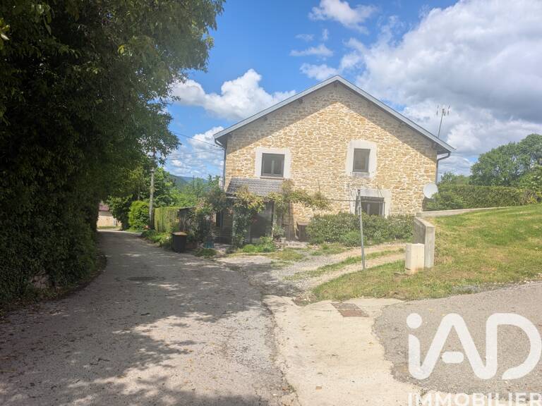 Vente Maison/villa 8 pièces — photo 1