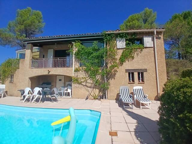 Villa 6 pièces  136 m²  Esparron-de-Verdon — photo du bien