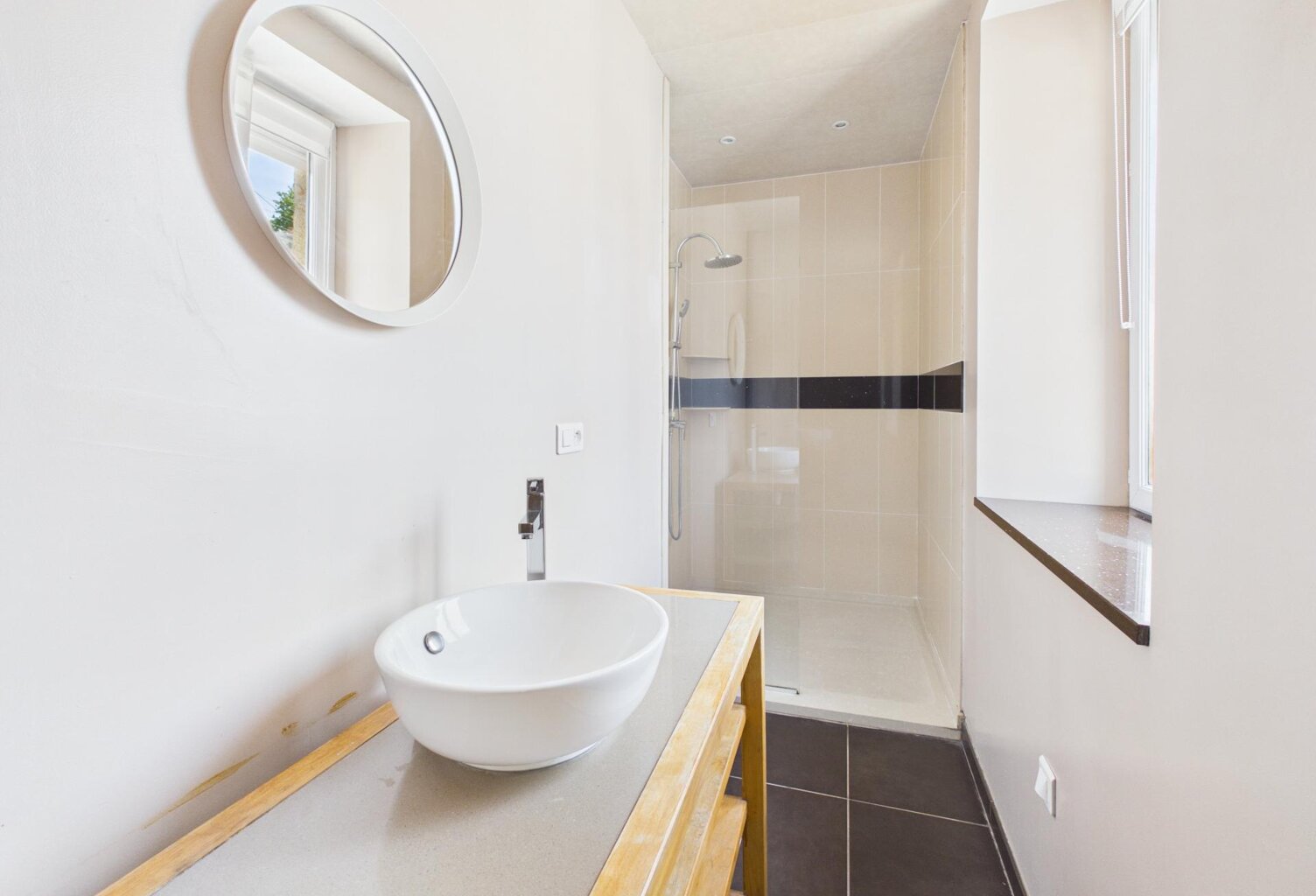 Morlaix  Maison de ville rénovée, 3 chambres, proche de toutes commodités — photo 1