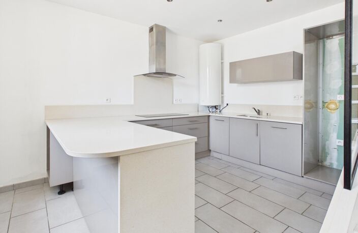 Morlaix  Maison de ville rénovée, 3 chambres, proche de toutes commodités — photo 3