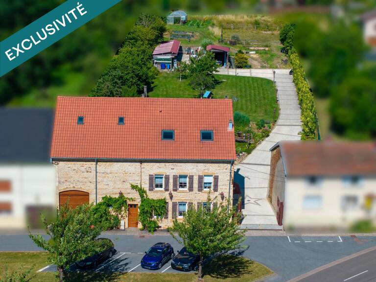 corps de ferme  230 m2 avec box et carriere terrain 4270 m2 — photo 1