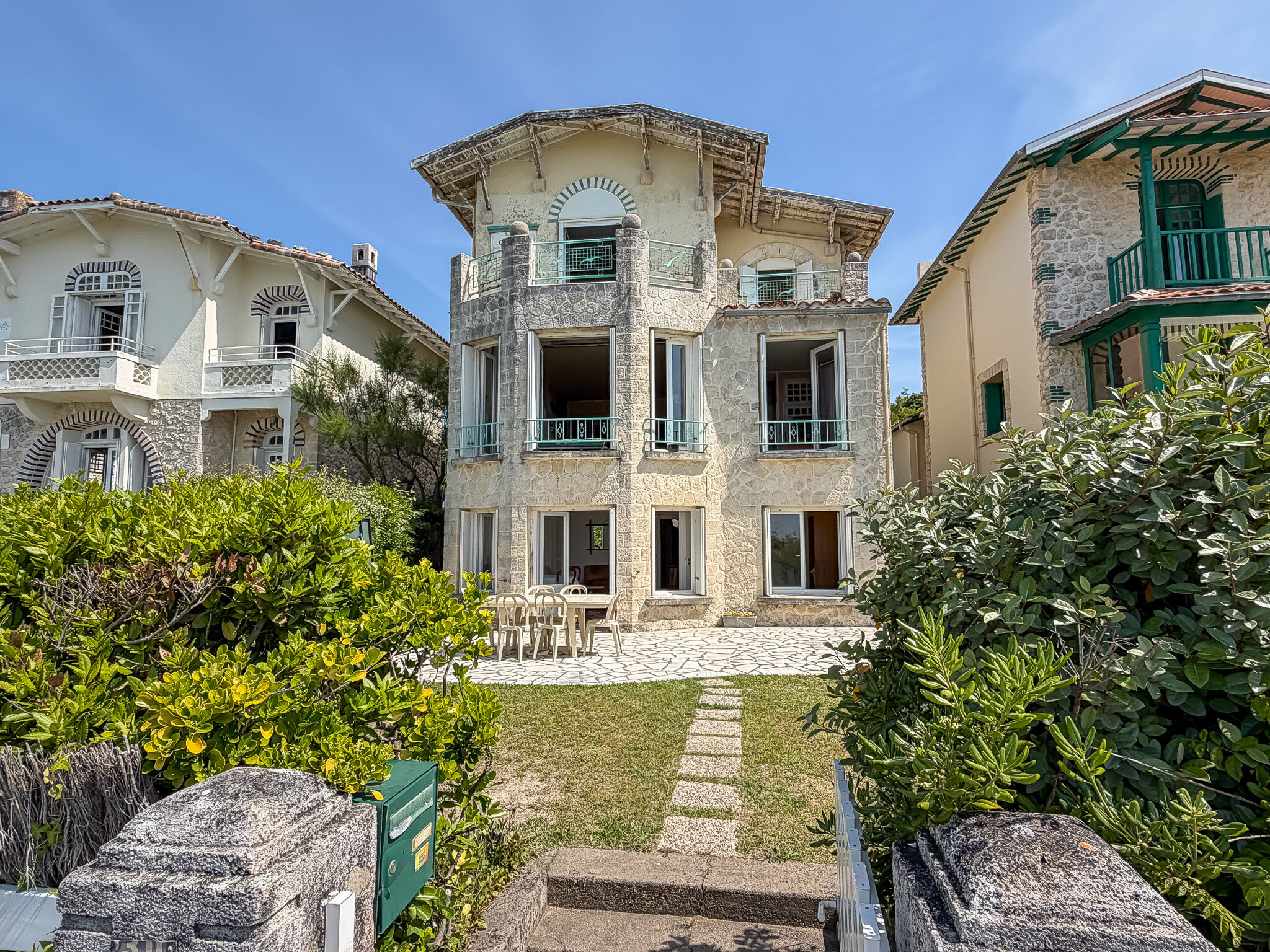 Villa / Maison  T8 à vendre Saint-Palais-sur-Mer 17420
