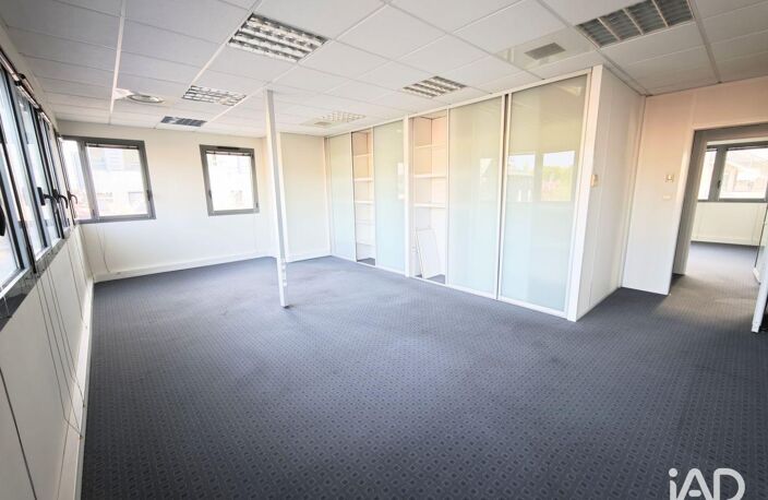 Location Bureaux 248 m&sup2; — photo 3