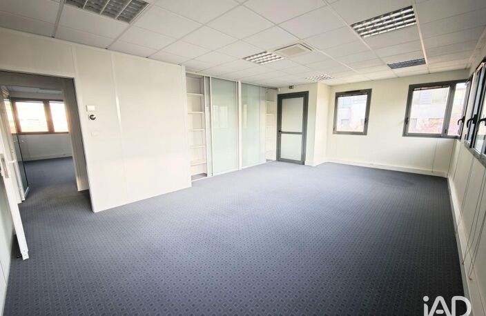 Location Bureaux 248 m&sup2; — photo 4