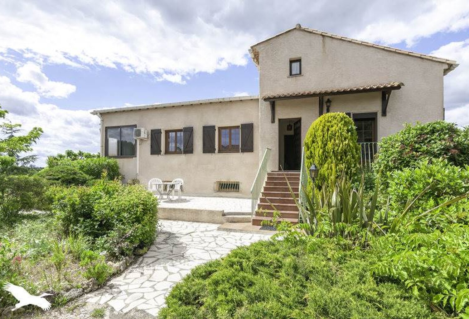 Villa de 7 pièces principales — photo 1