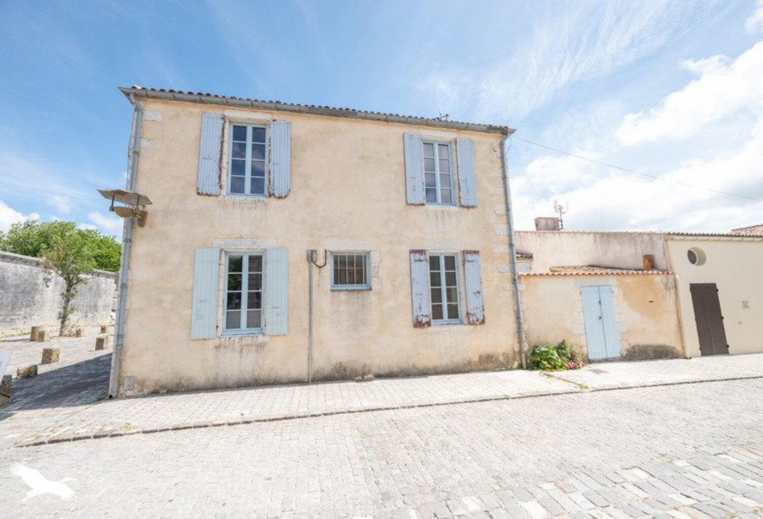 Maison en pierre de 5 pièces principales — photo 1