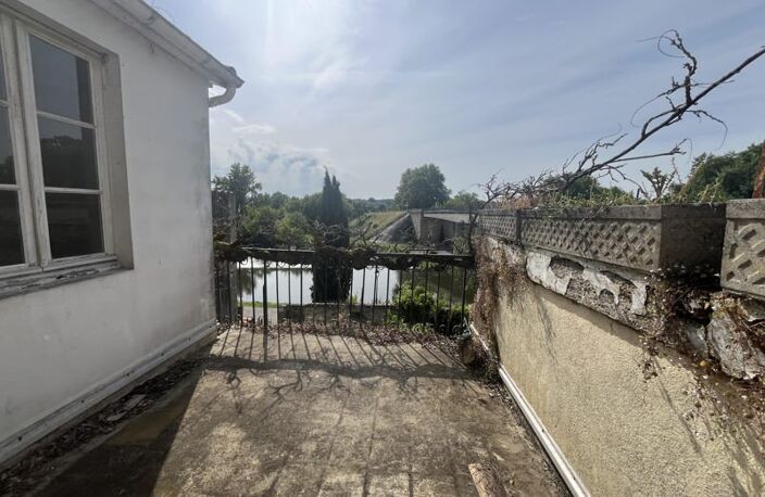 Maison en pierre de 8 pièces principales — photo 2
