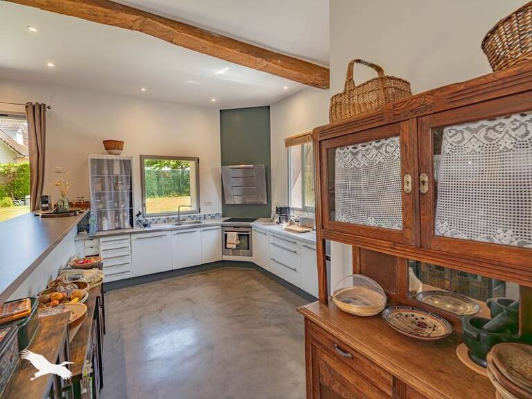 Maison en pierre de 5 pièces principales — photo 1