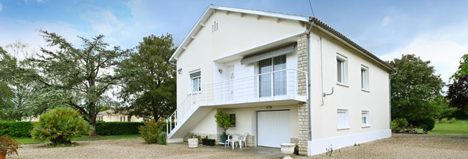 Maison 5 Pièces 151 m² à vendre à Roullet-Saint-Estèphe (16440)