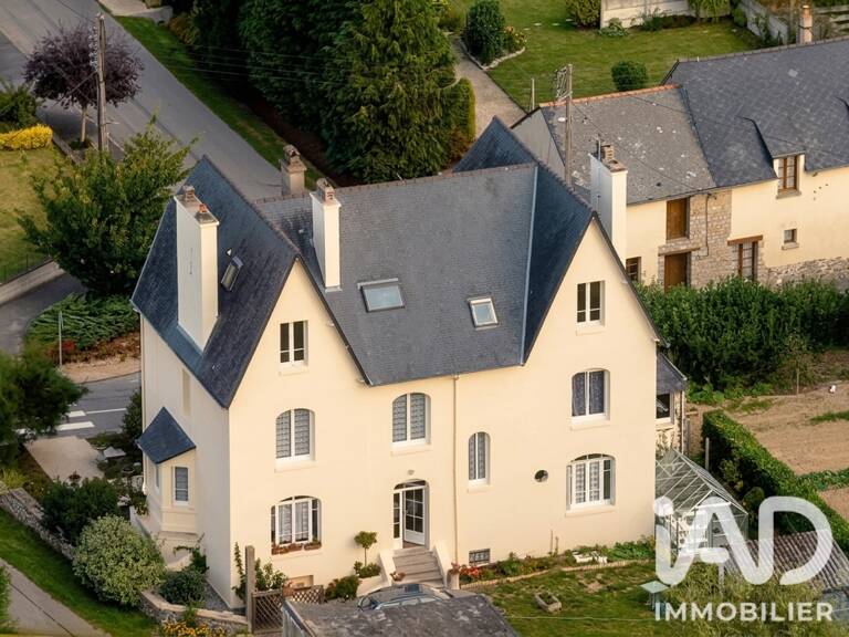 Vente Maison/villa 11 pièces — photo 1