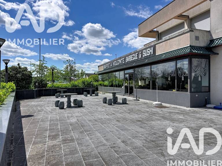 Vente Boutique/Local commercial 680 m&sup2; — photo 1