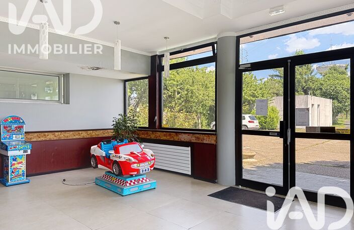 Vente Boutique/Local commercial 680 m&sup2; — photo 3