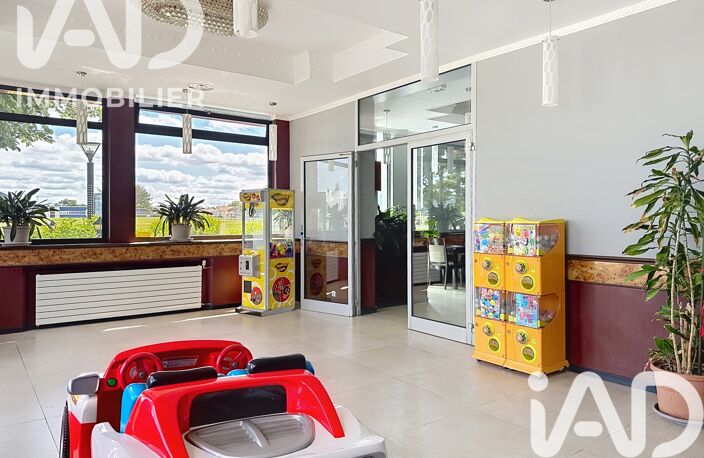 Vente Boutique/Local commercial 680 m&sup2; — photo 4