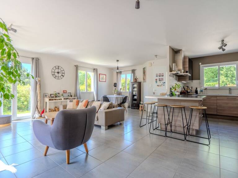 Contemporaine de 6 pièces principales — photo 1