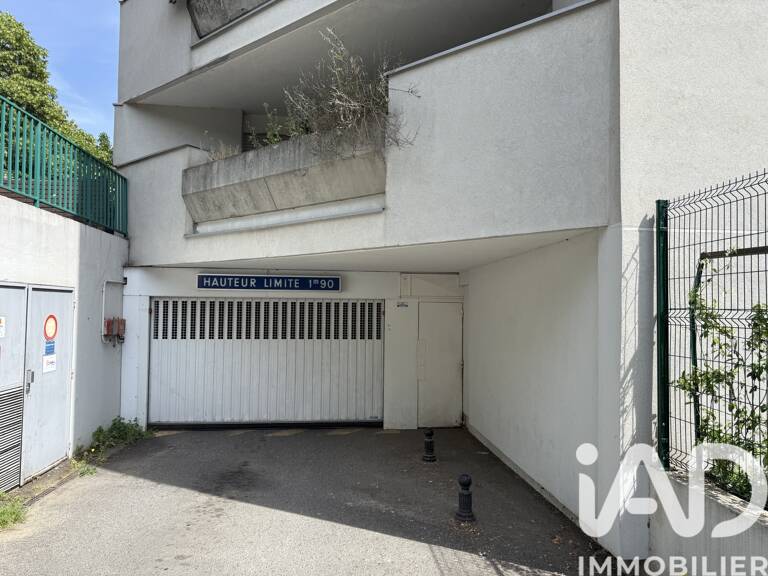Vente Garage 15 m&sup2; — photo 1