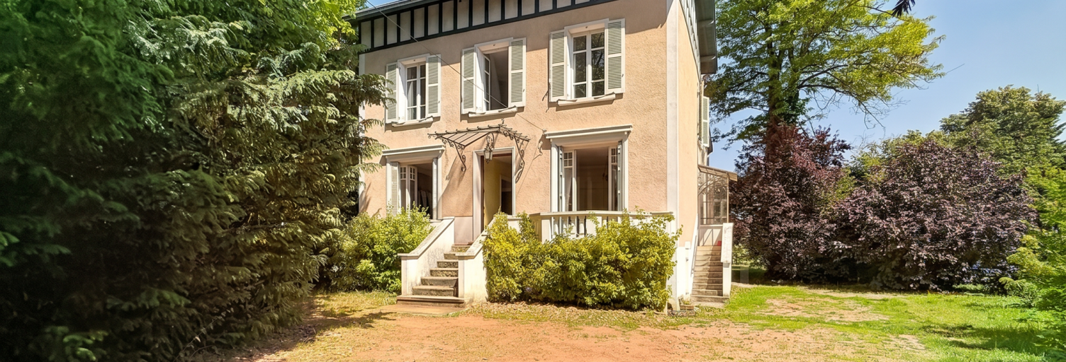 Maison 9 Pièces 205 m² à vendre à Tassin-la-Demi-Lune (69160)