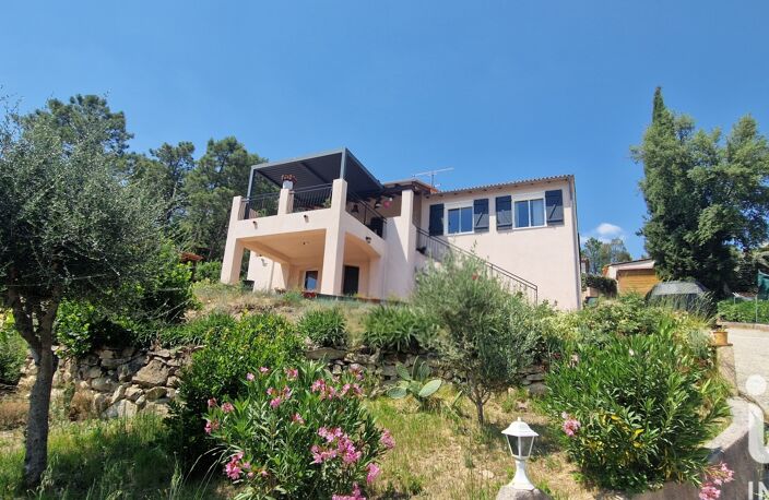 Vente Maison/villa 5 pièces — photo 2