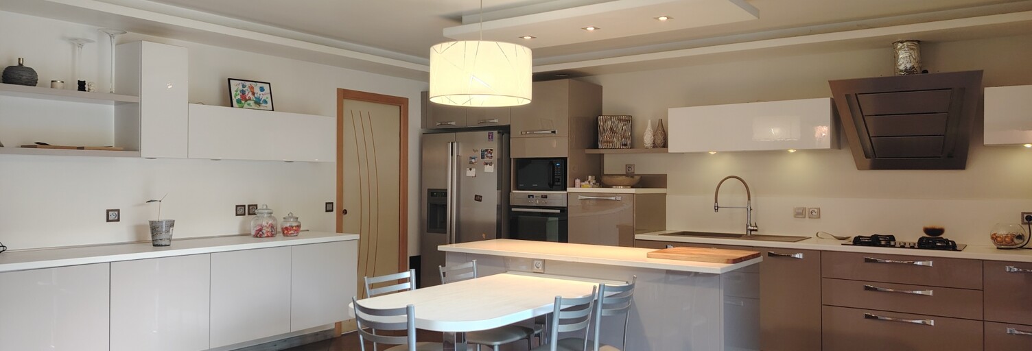 Maison 5 Pièces 144 m² à vendre à La Biolle (73410)