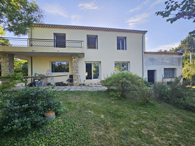 CREST maison 5 chambres, dépendance de 48m2,  sur 3800m2 de — photo du bien