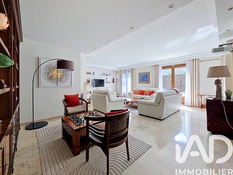 Vente Maison/villa 8 pièces — photo 1