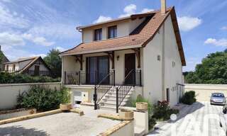 Immeuble  216 m² à vendre à La Ville-du-Bois (91620)