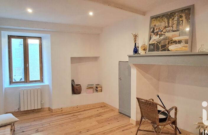 Vente Maison/villa 3 pièces — photo 2