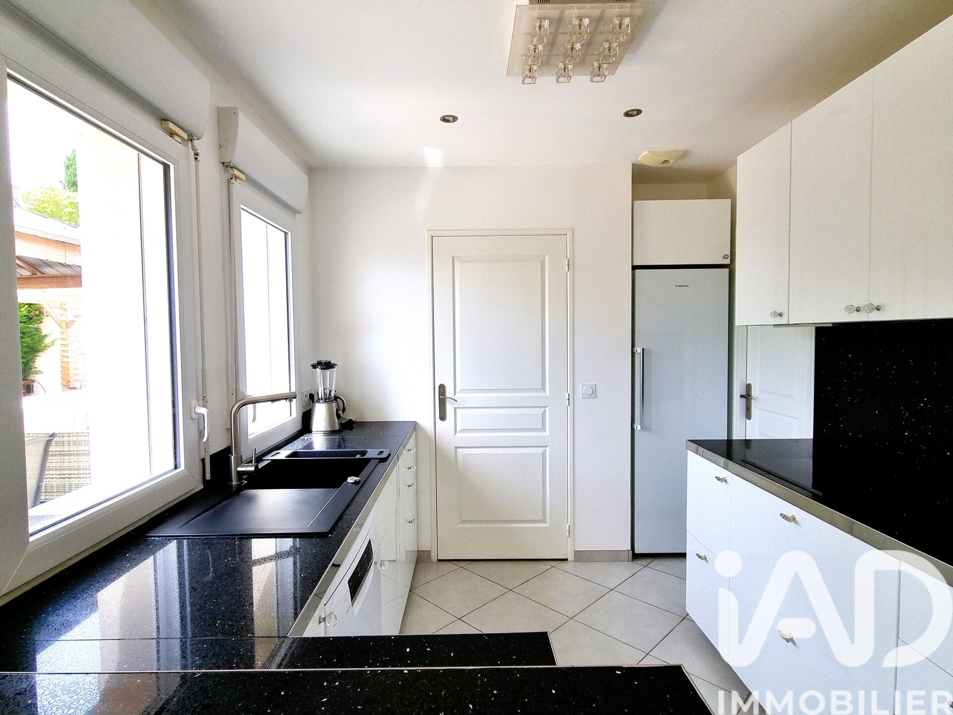 Vente Maison/villa 5 pièces - Photo 3
