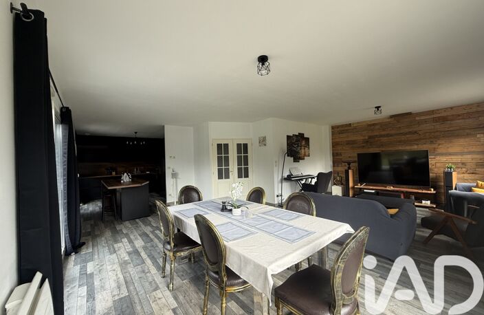 Vente Maison/villa 9 pièces — photo 2