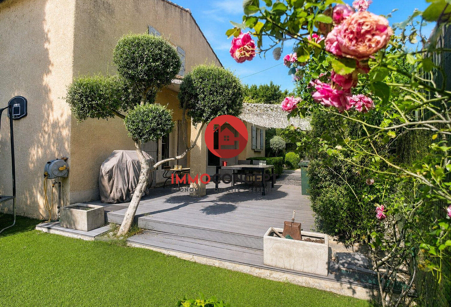 Villa - 3/4 pièces - 104 m²  2 chambres, garage & jacuzzi — photo 1
