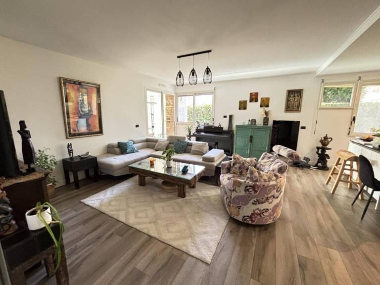 Appartement T4 en rez-de-jardin - FERNEY VOLTAIRE — photo 1