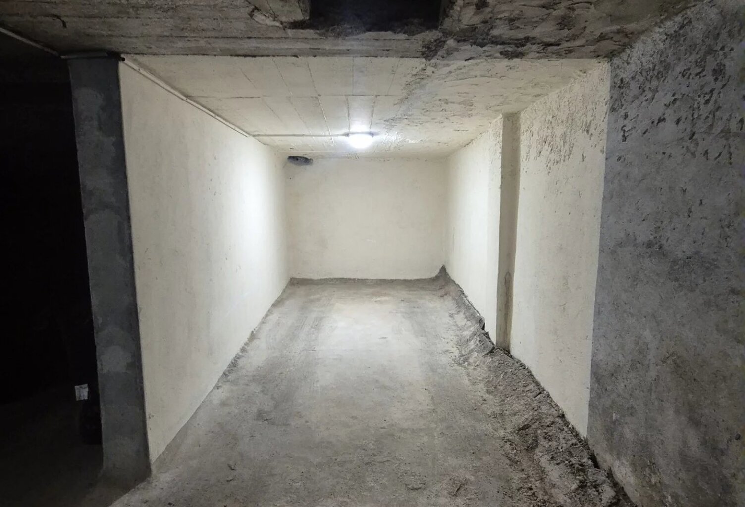PARKING - RUE BOTTERO — photo 1