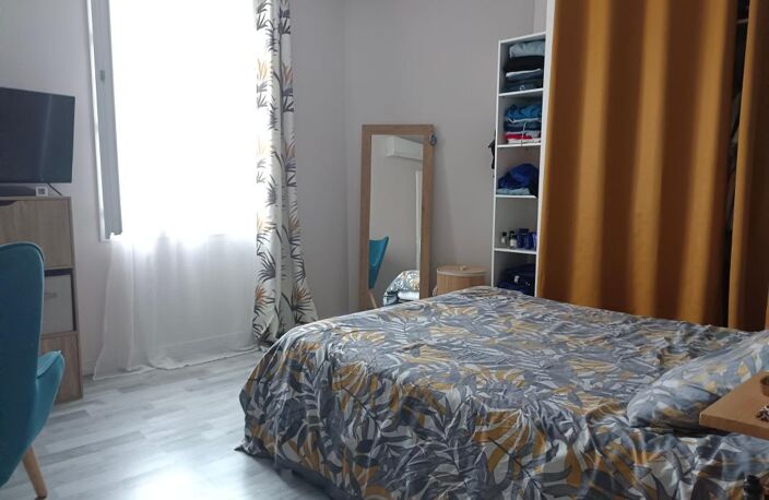 A vendre Maison de ville  deux chambres, Redessan — photo 2