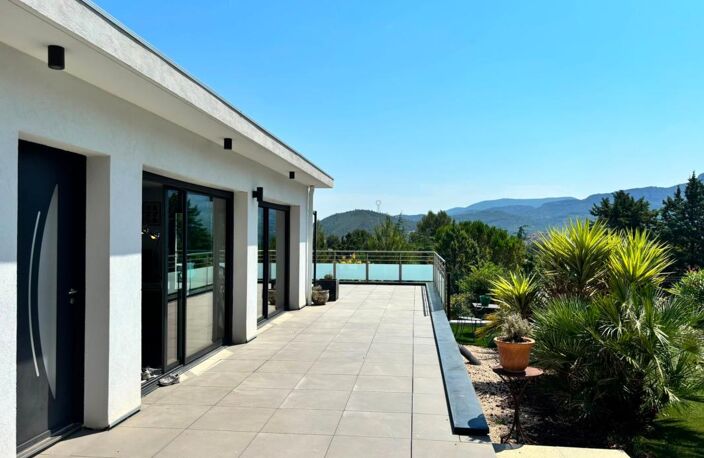 Villa d'architecte de type 4 avec type 2 indépendant — photo 3
