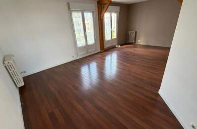 Appartement T4 à louer — photo du bien