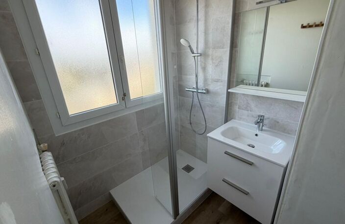Appartement T4 à louer — photo 4
