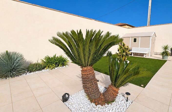 MIRAMAS (13) | Magnifique maison de ville T7 de caractère (4 chambres) de 150 m² sur terrain de 402 m² et stationnements privatifs — photo 3