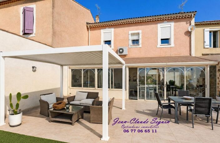 MIRAMAS (13) | Magnifique maison de ville T7 de caractère (4 chambres) de 150 m² sur terrain de 402 m² et stationnements privatifs — photo 2