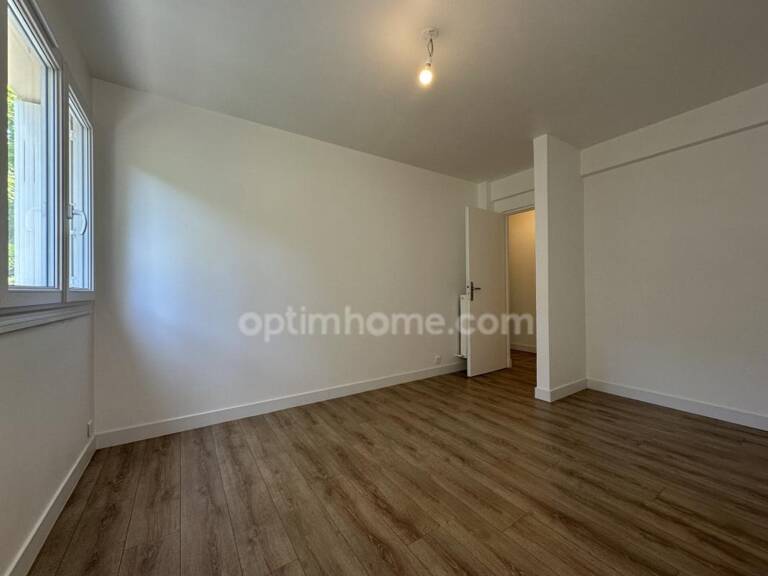 Cannes- Croix-des-Gardes. Grand appartement rénové à vendre 5 pièces avec cave et garage. 422 000 € — photo 1