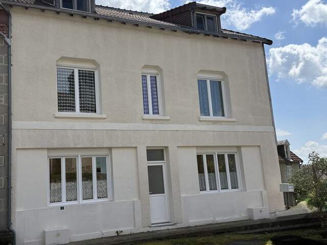 Maison de village, 300m², 10 chambres avec dépendances sur 3489m² de terrain 178 000 € — photo du bien