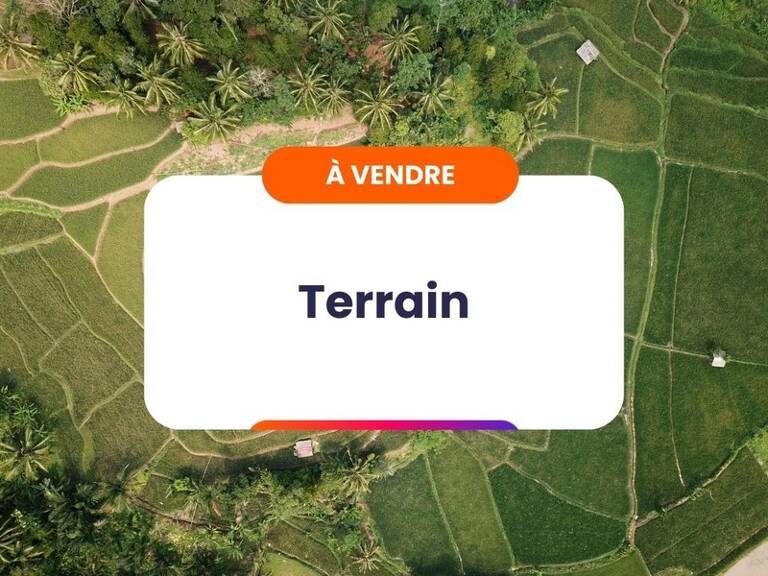 Terrain de loisirs de 2 300 m2  avec ancienne dépendance – Zone agricole – Crédin — photo 1